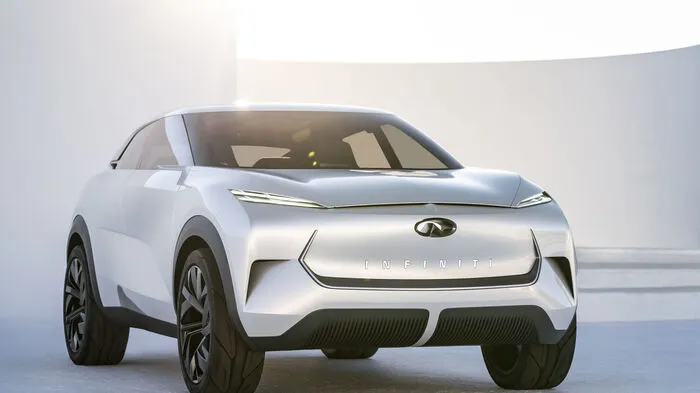 Mit dem Showcar namens QX Inspiration hat Infiniti einen ersten Blick auf das erste vollelektrische Fahrzeug der Marke gegeben. Es wird ein vollelektrisches SUV im Segment mittlerer Grösse (Länge 4,65 m), das auf einer neuen Plattform basiert, die elektrische Allradsysteme (e-AWD) aufnehmen kann.