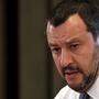 Innenminister Matteo Salvini muss sich heftiger Kritik stellen. 