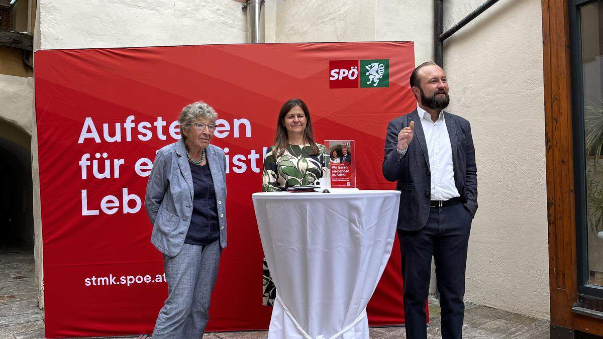 Grete Gruber, Judenburger Altbürgermeisterin und ehrenamtlich Aktive im Vinzimarkt Judenburg, Soziallandesrätin Doris Kampus und Nationalrat Max Lercher (alle SPÖ)