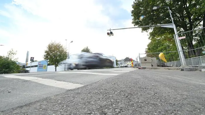 Im Bereich des Heinzelstegs wird eine Ampelanlage errichtet