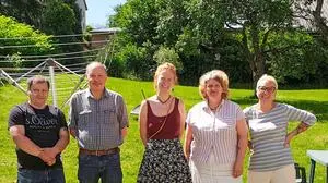 Die DanielaTierschutzsprecherin Gamsjäger-Katzensteiner (Mitte) und das Team der Mürzzuschlager Tiertafel | Die DanielaTierschutzsprecherin Gamsjäger-Katzensteiner (Mitte) und das Team der Mürzzuschlager Tiertafel