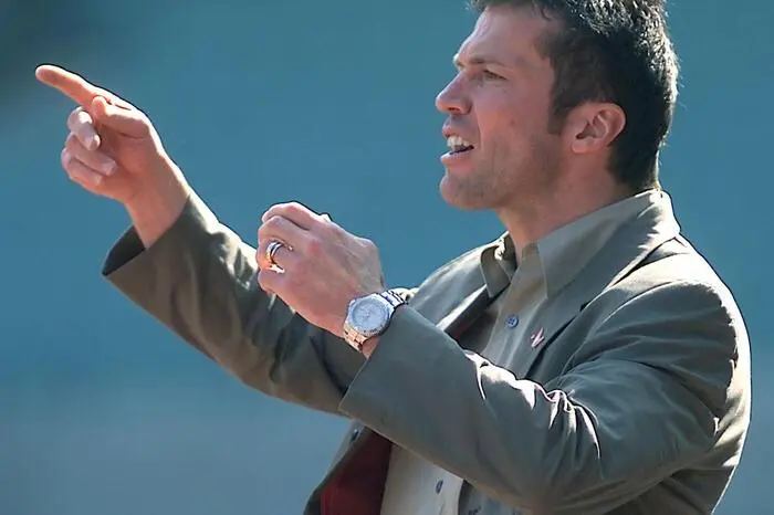 Auf Persidis folgte der Deutsche Lothar Matthäus. Er begann im September 2001 und beendete die Saison mit Rapid. 32 Spiele lang betreute er die Wiener - mit mehr als nur mäßigem Erfolg: Neun Siege, neun Unentschieden, 14 Niederlagen.
