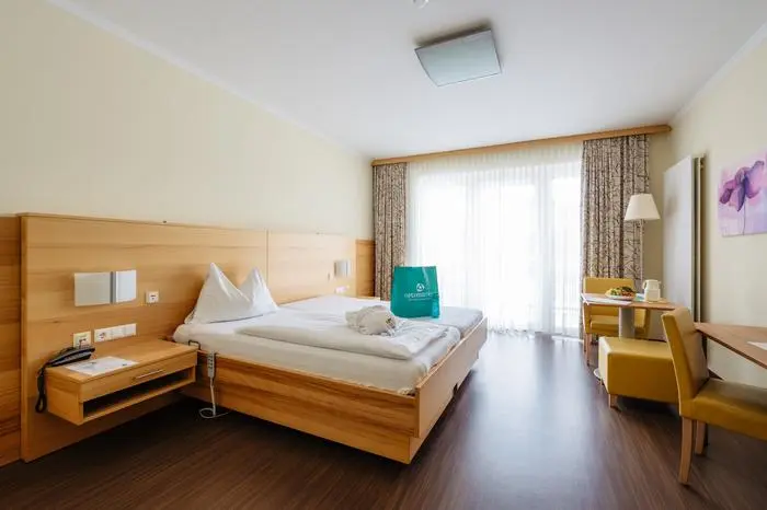 Ein Beispiel eines Reha-Zimmers in Bad St. Leonhard