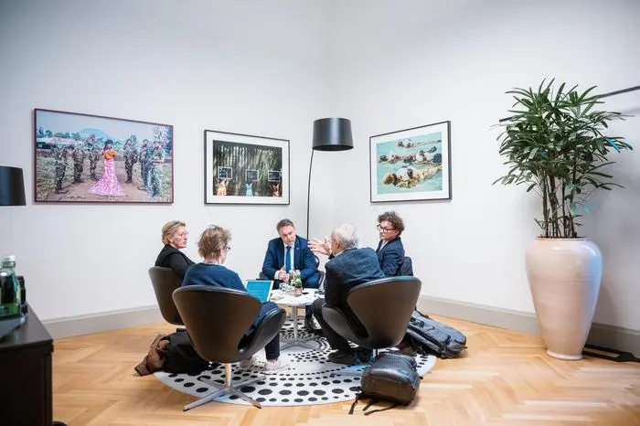 Babler im Gespräch mit Journalisten: „Wir haben mit dem Doppelbudget zwei harte und sehr herausfordernde Jahre vor uns“