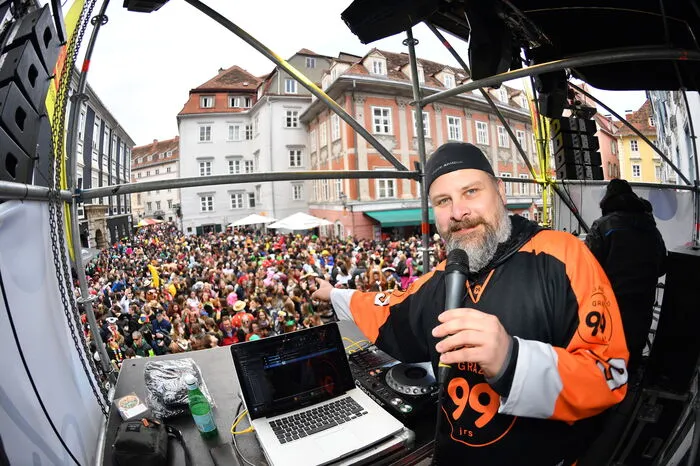 Mit dabei: Egon7, DJ Gregor Adamek und viele, viele Partygäste.
