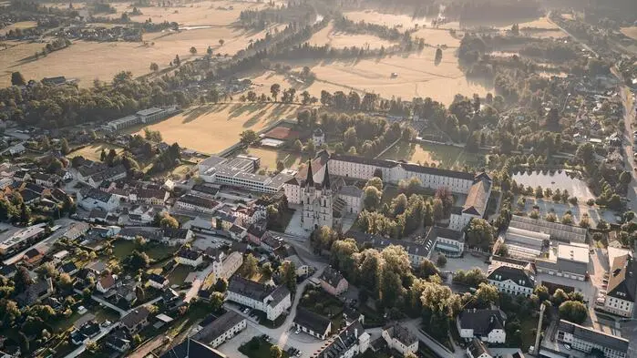 Im Stift Admont wird nun auch der Sommerhitze Tribut gezollt