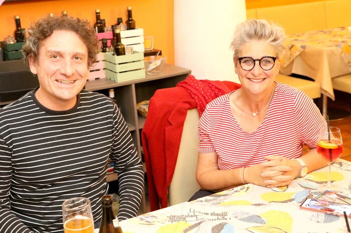 Nicht mit Applaus sparten unter anderen Vizebürgermeisterin Silvia Radaelli (rechts), Musiker Martin Radinger sowie "Europa"-Gemeinderat Christian Passin. 