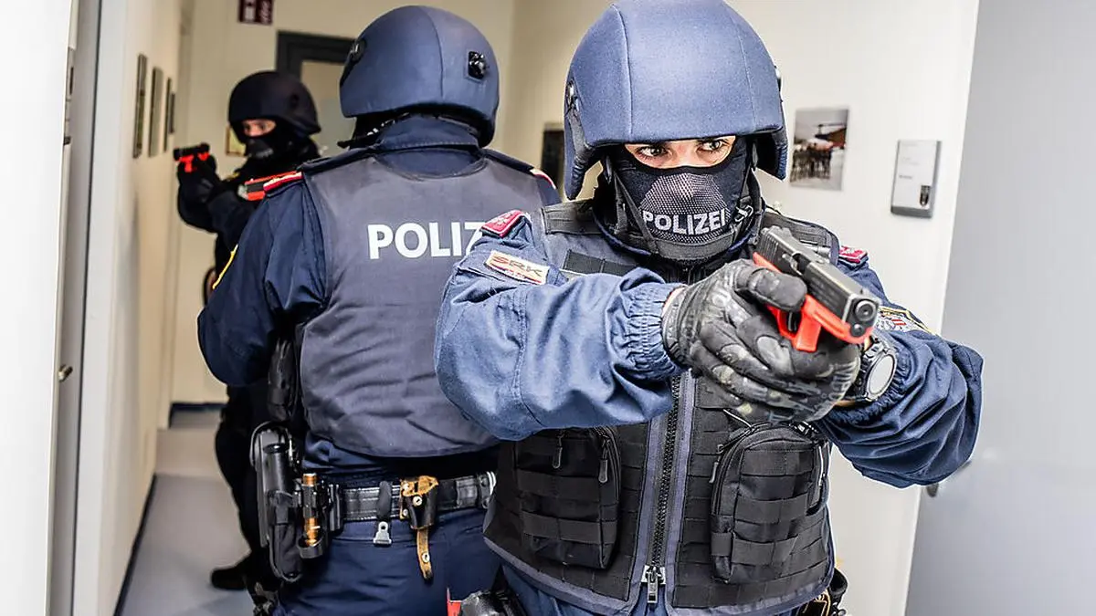 Spezielle Waffen: So hat man die neue Kärntner Polizeieinheit noch nie ...