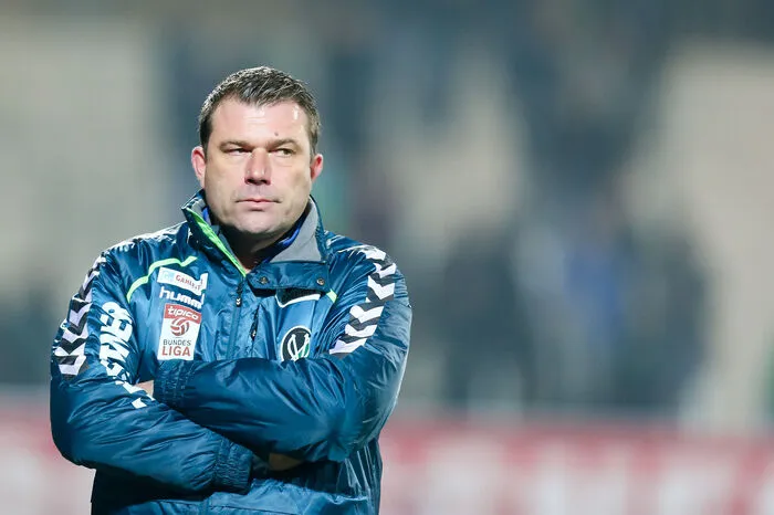 "Wir waren nicht der Partyschreck, sondern das Gastgeschenk." Ried-Trainer Christian Benbennek nach der 0:5-Niederlage im Fußball-Bundesliga-Auftaktspiel beim SK Rapid Wien.  