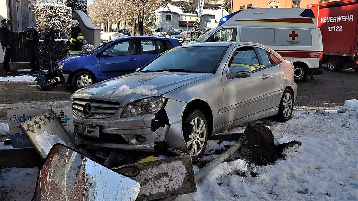 Zwei Pkw stießen in Voitsberg zusammen