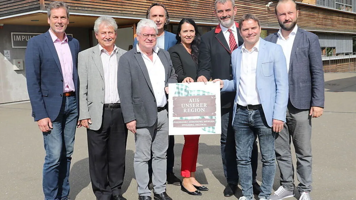 Manfred Lenger, Herbert Grießer, Hannes Dolleschall, Gerolf Wicher, Christina Mandl (Beraterin), Gernot Lobnig, Günter Reichhold, Max Lercher