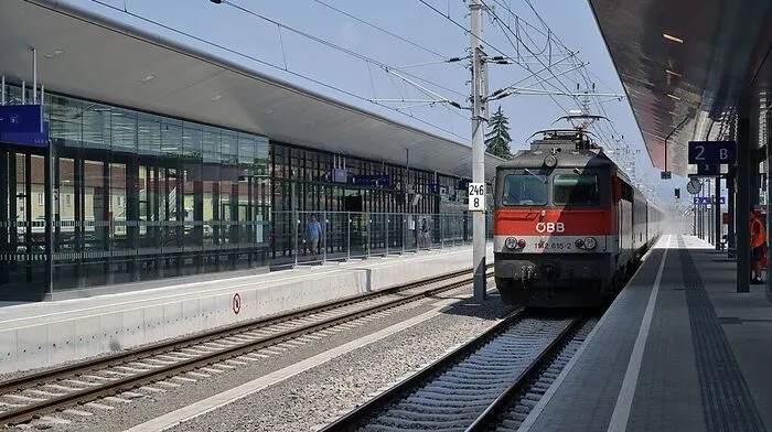 Auch durch den Bahnhof Leibnitz rollen wieder die Züge
