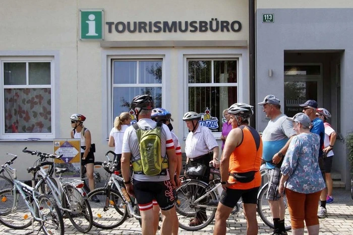 Treffpunkt und Startschuss war wie in den letztem Jahren das Tourismusbüro in Bad Blumau.