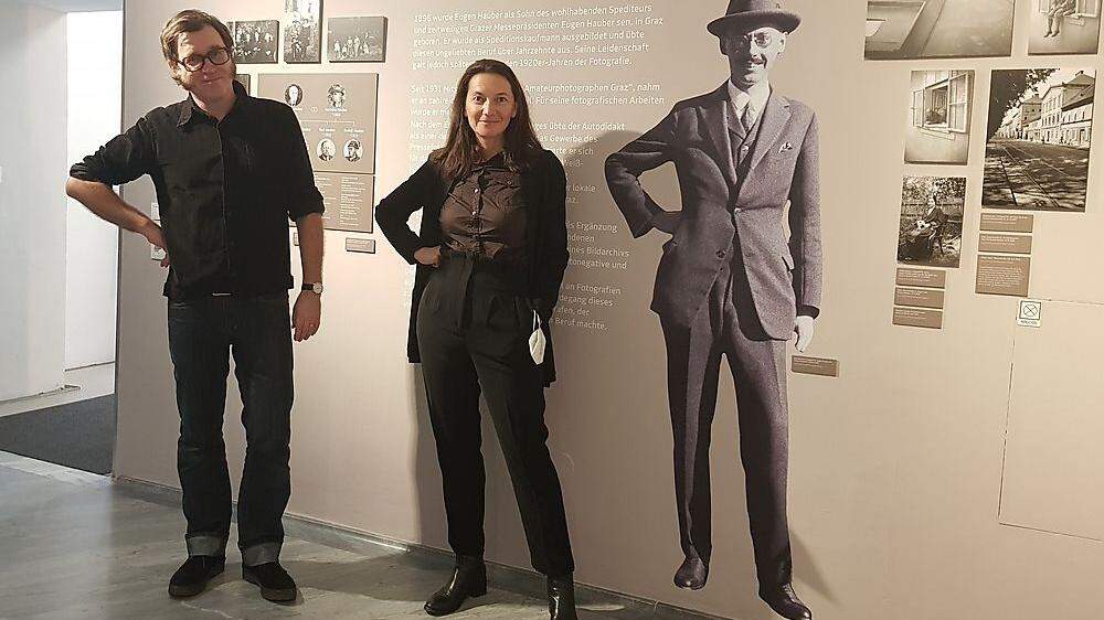Ausstellungs-Gestalter Michael Posch, Bettina Habsburg-Lothringen (Leiterin des Museums für Geschichte) und Eugen Hauber