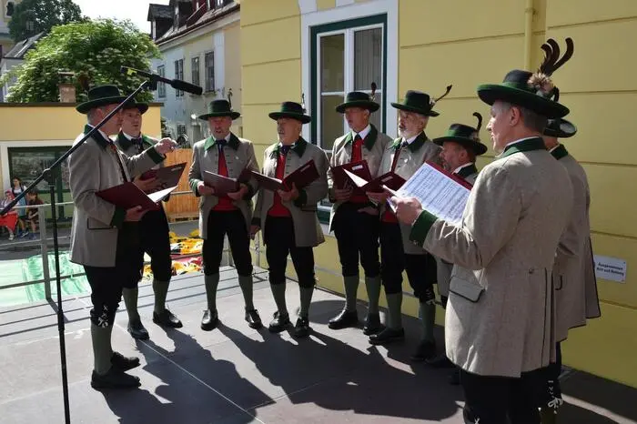 Zum Frühschoppen spielten die Kornspitzbuam aus St.Stefan und zum Ausklang die Steirer Spatzen. 