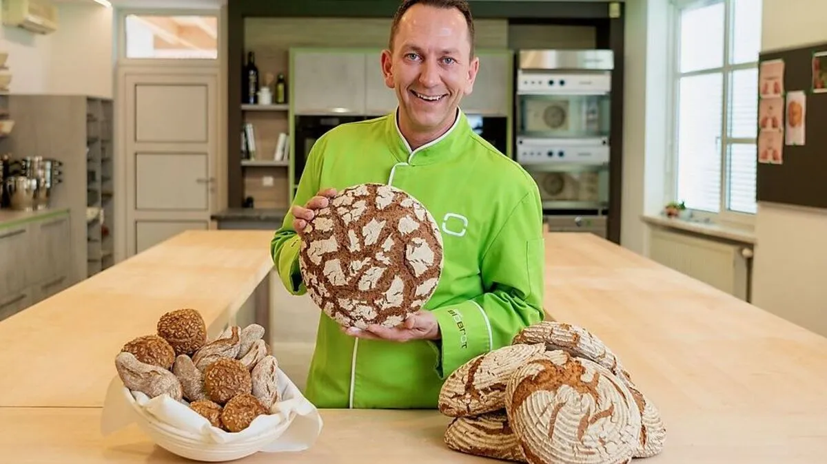 Knuspriges mit Sauerteig: Backprofi Christian Ofner hat eine neue Buchreihe gestartet