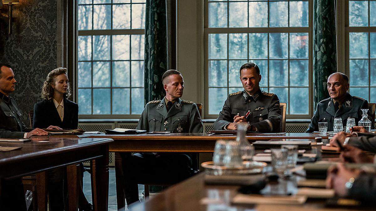 Die Wannseekonferenz mit Philipp Hochmair als Reinhard Heydrich