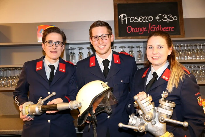 Nicht nur Florianijünger in ihren schmucken Uniformen sah man am Samstag im örtlichen Kulturhaus.