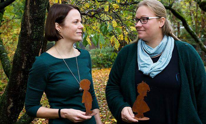 Andrea Hold und Kathrin Bitzer-Kaufmann haben eine Selbsthilfegruppe gegründet. Die beiden Figuren symbolisieren Lisa und Max