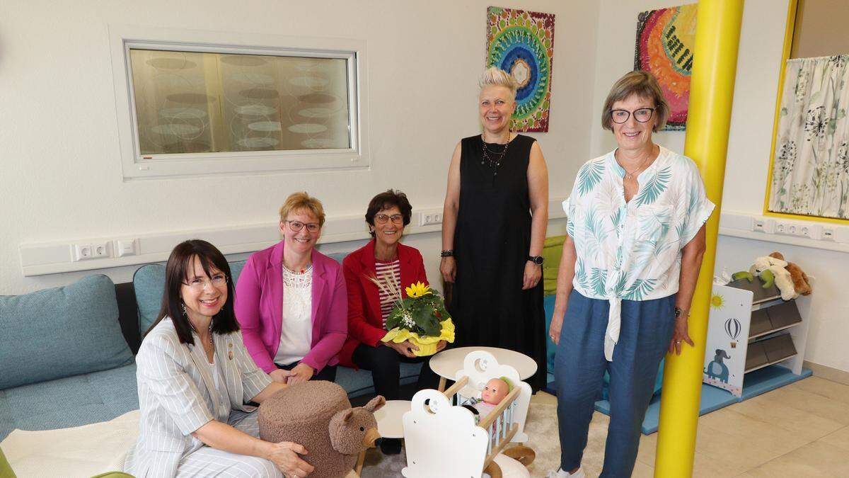 Gerlinde Murko (neue Rotary-Club-Präsidentin), Vereinsvorsitzende Christine Zohmann, Christina Fischer-Kienberger, Renate Dielacher und Anna Blaas