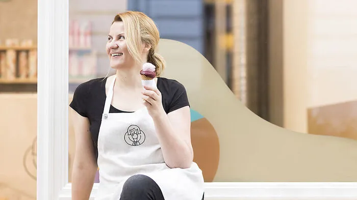 Mariane Leyacker-Schatzl Mariane Leyacker-Schatzl hat im Juni den veganen Eissalon "Die Eisperle" eröffnet