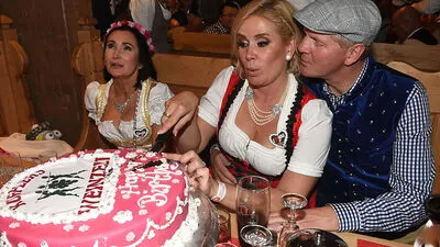 Effenberg mit seiner Claudia beim Oktoberfest 2015