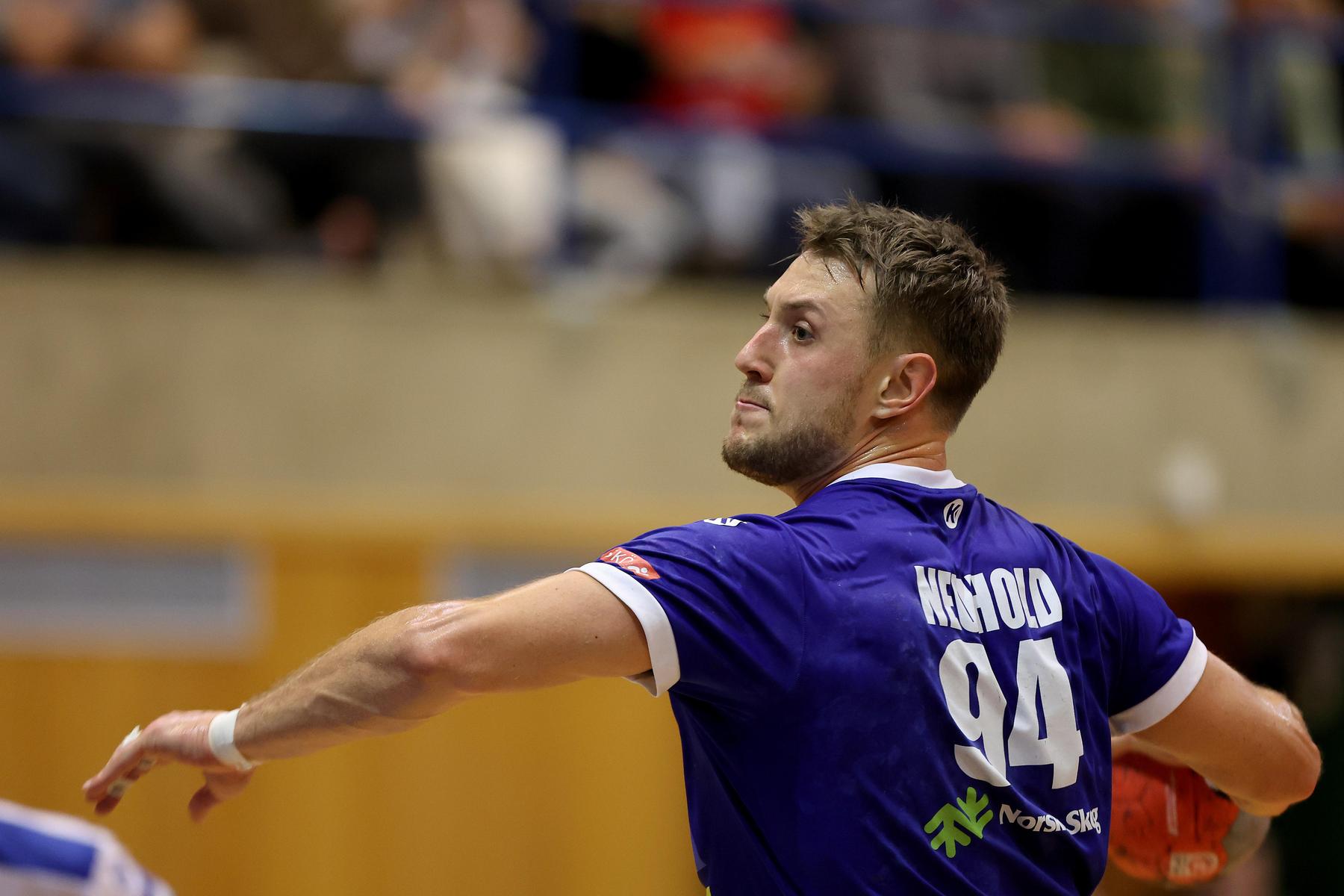 Handball : Christoph Neuhold und die Füchse haben nichts zu verschenken 