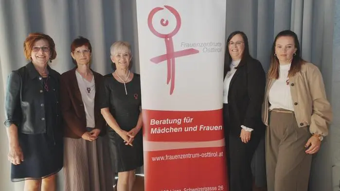 Christl Stotter, Brigitte Schieder, Anna Maria Eder, Sabine Unterweger und Caroline Rainer