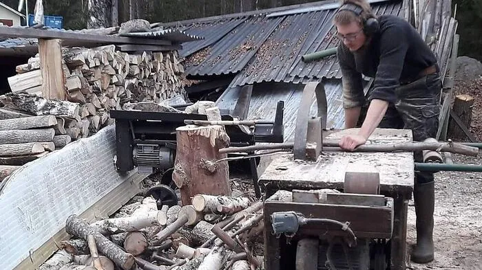 Fünf Monate verbrachte der Pöllauer Emilio Dandl arbeitend auf einem Bauernhof in Mittelschweden. Die Erfahrung seines Lebens. >> Zum Artikel <<