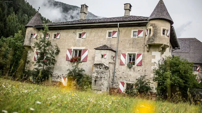 Das Schlössl Großkirchheim, nach seinem Erbauer Melchior Putz auch "Putzenschlössl" genannt, wurde im 16. Jahrhundert errichtet.