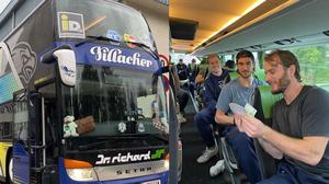 Die VSV-Cracks am Weg nach Vorarlberg, von vorne nach hinten: Alexander Rauchenwald, Maximilian Rebernig, Benjamin Lanzinger