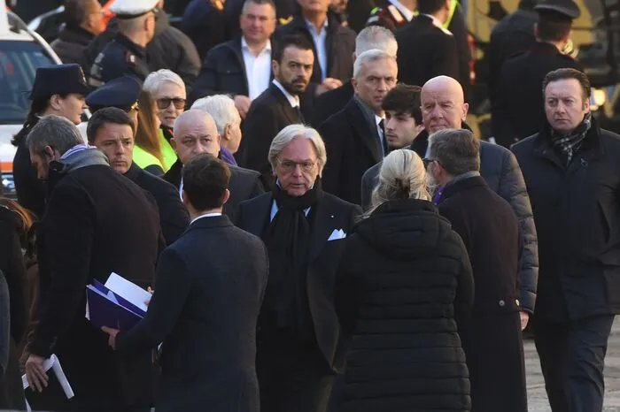 Auch der frühere Bürgermeister von Florenz und Ex-Ministerpräsident Matteo Renzi war zugegen.