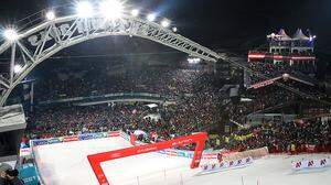 40.000 Fans feierten beim Nightrace – heute findet der Riesentorlauf statt