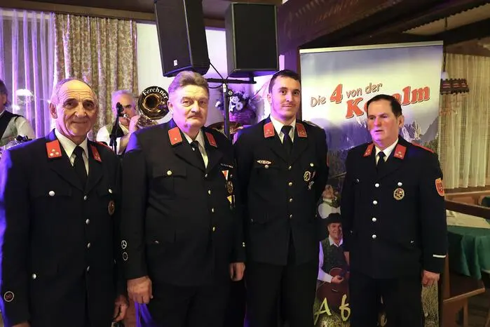 Ballorganisatoren: von links: Kameradschaftsführer Franz Berger sen., Kommandant-Stellvertreter Johann Rampitsch, Kommandant Franz Berger und Kassier Gerfried Eberhard