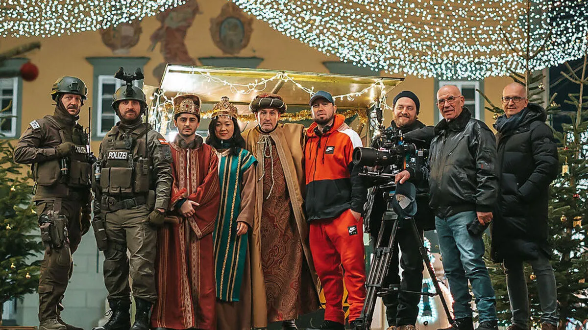 Simon Hatzl, Tim Seyfi, Rauand Taleb, Yvonne Yung Hee Bormann, Tim Wilde, Flo Lackner (Regie), Joe Berger (Kamera), Otto Retzer, Thomas Hroch (Produzent – Mona Film)