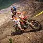 Manuel Lettenbichler beim Erzbergrodeo auf seiner Enduro von KTM | KTM-Enduros wie jenes von Erzbergrodeo-Bezwinger Manuel Lettenbichler (im Bild) sieht man so gut wie nie auf der Straße