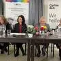 Zusammenarbeit mehrerer Partner: Bürgermeisterin Elke Kahr, Amrita Böker (VinziWerke), Erich Hohl (Vizedirektor Caritas Steiermark) und Sozial-Landesrätin Doris Kamps