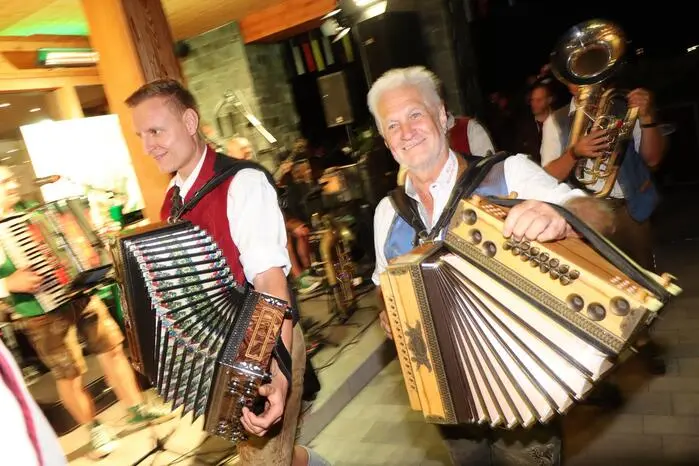 Tuschkapelle (Trio MOS):
Mit Hans-Jörg Maurer, Hannes Trampitsch und Gerhart Neubauer.