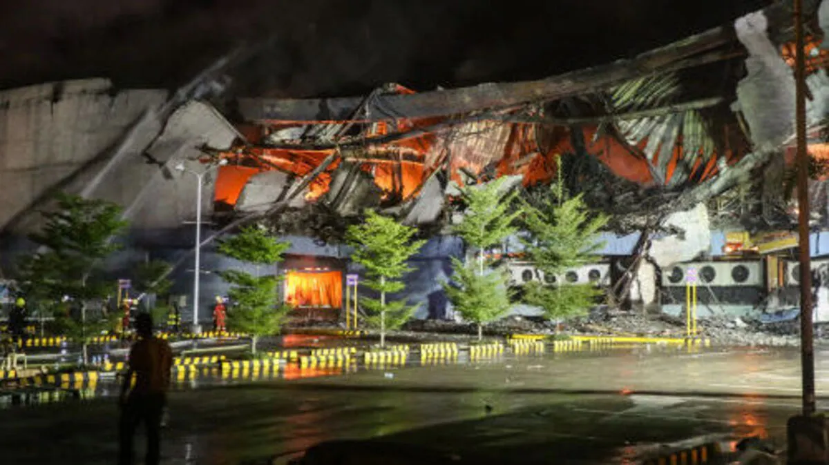 Brand in der  NCCC Mall of Davao 