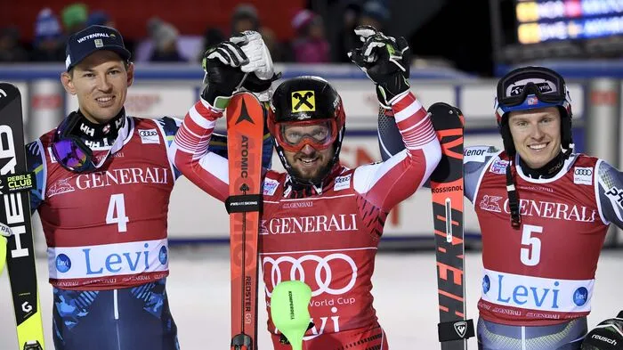 in Levi ist keine große Überraschung: Marcel Hirscher siegte vor Henrik Kristoffersen und Olympiasieger Andre Myhrer.