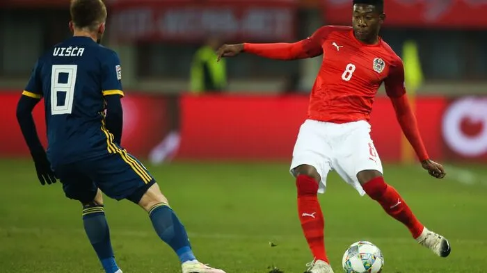 David Alaba: 2 Der Bayern-Star gibt Rätsel auf. Sein Bemühen war deutlich zu erkennen. Allerdings kam dabei wenig heraus. Offenbarte mitunter arge Defensivschwächen und blieb mit den Standards wirkungslos.