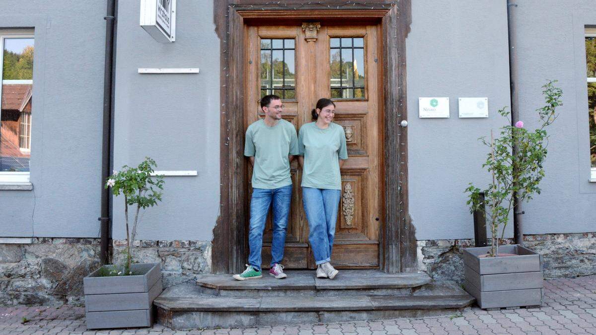 Mark Kozissnik und Adele Funder eröffnen das &quot;Leaf&quot; in der Willersdorfer Straße in St. Radegund