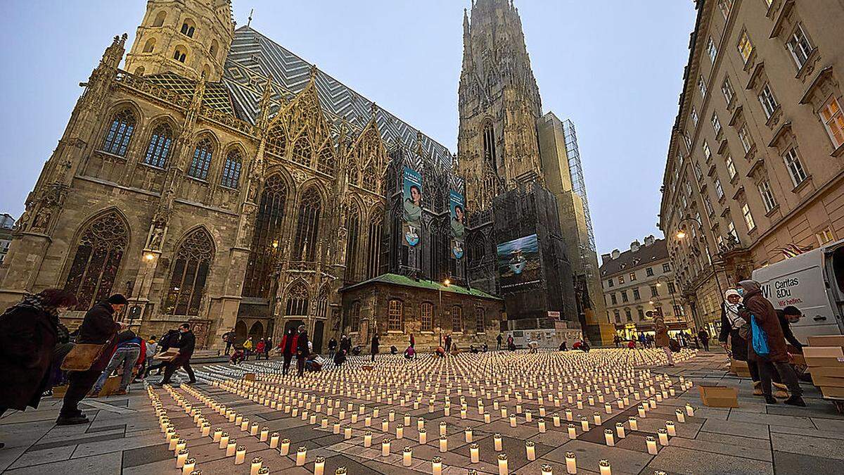 Gedenken an Corona-Tote am Stephansplatz 