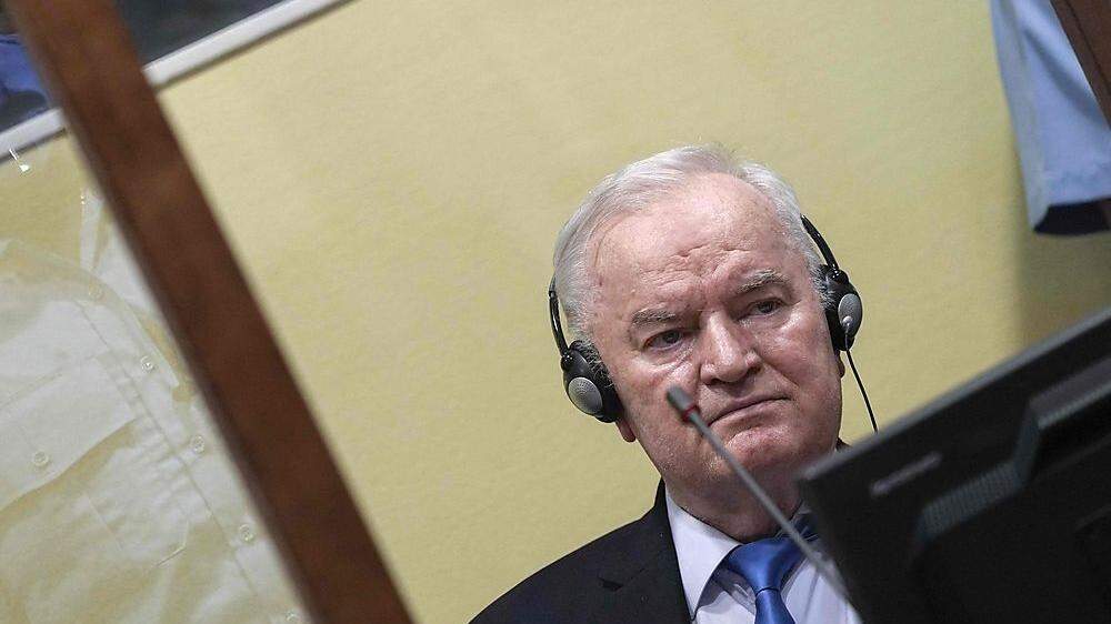 Lebenslange Haft für Ex-General Mladic wegen Völkermordes bestätigt