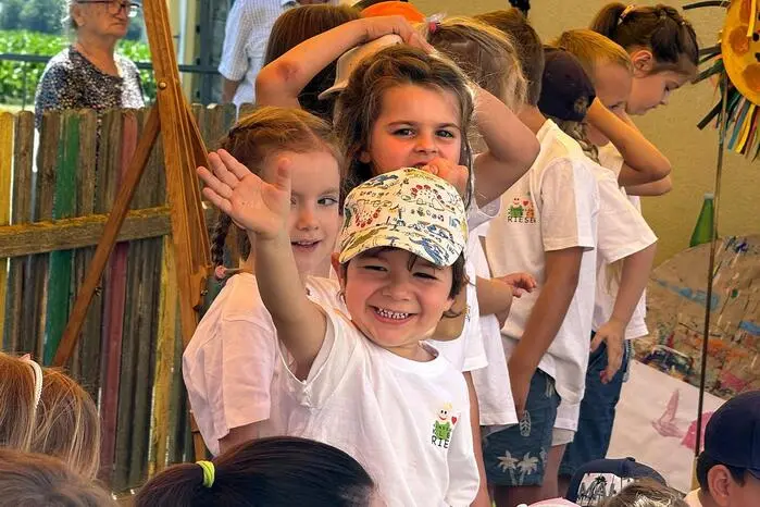 „Weltpremiere“ feierte die Präsentation einer Kindergarten-CD mit 17 selbst aufgenommenen Songs. 