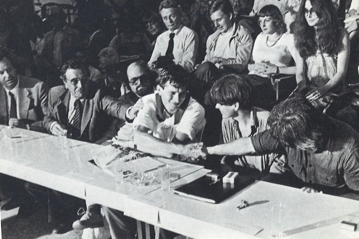 Josef Winkler nach der Bekanntgabe des Preises der Klagenfurter Jury 1979