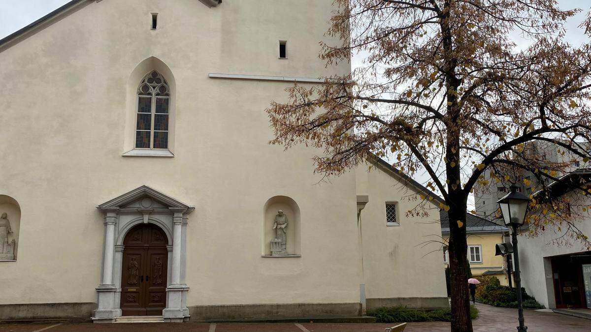 Auch in Spittal (im Bild die Pfarrkirche) schrumpft die katholische Glaubensgemeinschaft