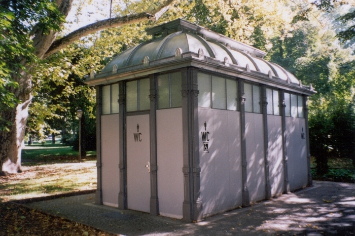 Und das Häusl im Stadtpark nahe der Grazer Oper steht auch unter Schutz ...