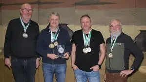 Die Gewinner der „Clubmeisterschaft“: Peter Siegel, Clubmeister Manfred Ramminger, Rene Rossmann und Obmann Franz Reithmeier (v.l.n.r.)