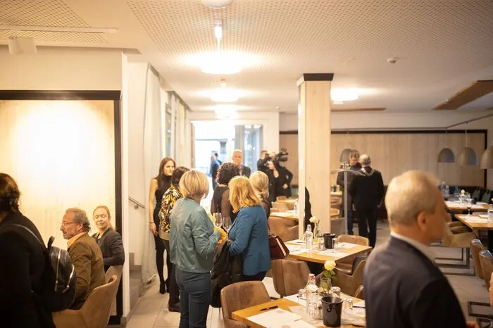 Die prämierten Weine werden auf der Weinmesse "Intervino", die heuer erstmals im Rahmen der Freizeitmesse in der Messehalle 3 stattfindet, unter der fachlichen Begleitung des Kärntner Sommeliervereins und des Weinbauverbandes Kärnten exklusiv präsentiert, vorgestellt, verkostet und verkauft.